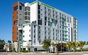 Wyndham Garden Miami International Airport